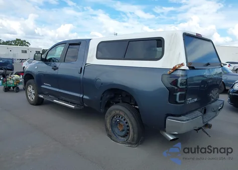 2009 Toyota Tundra Grade 4.7L V8 z USA, uszkodzony, nr VIN 5TFRT54189X028678